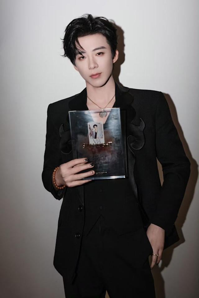 趙露思近況曝光!傳擠掉劉亦菲,和劉宇寧合作演出《宴三合》!