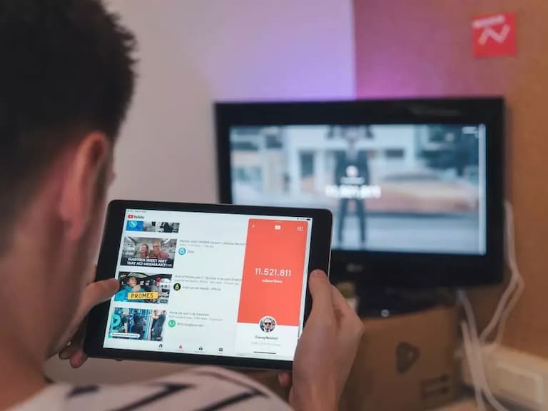 YouTube 陌生帳號現身電視？Google 官方揭密 3 步驟一次清除！