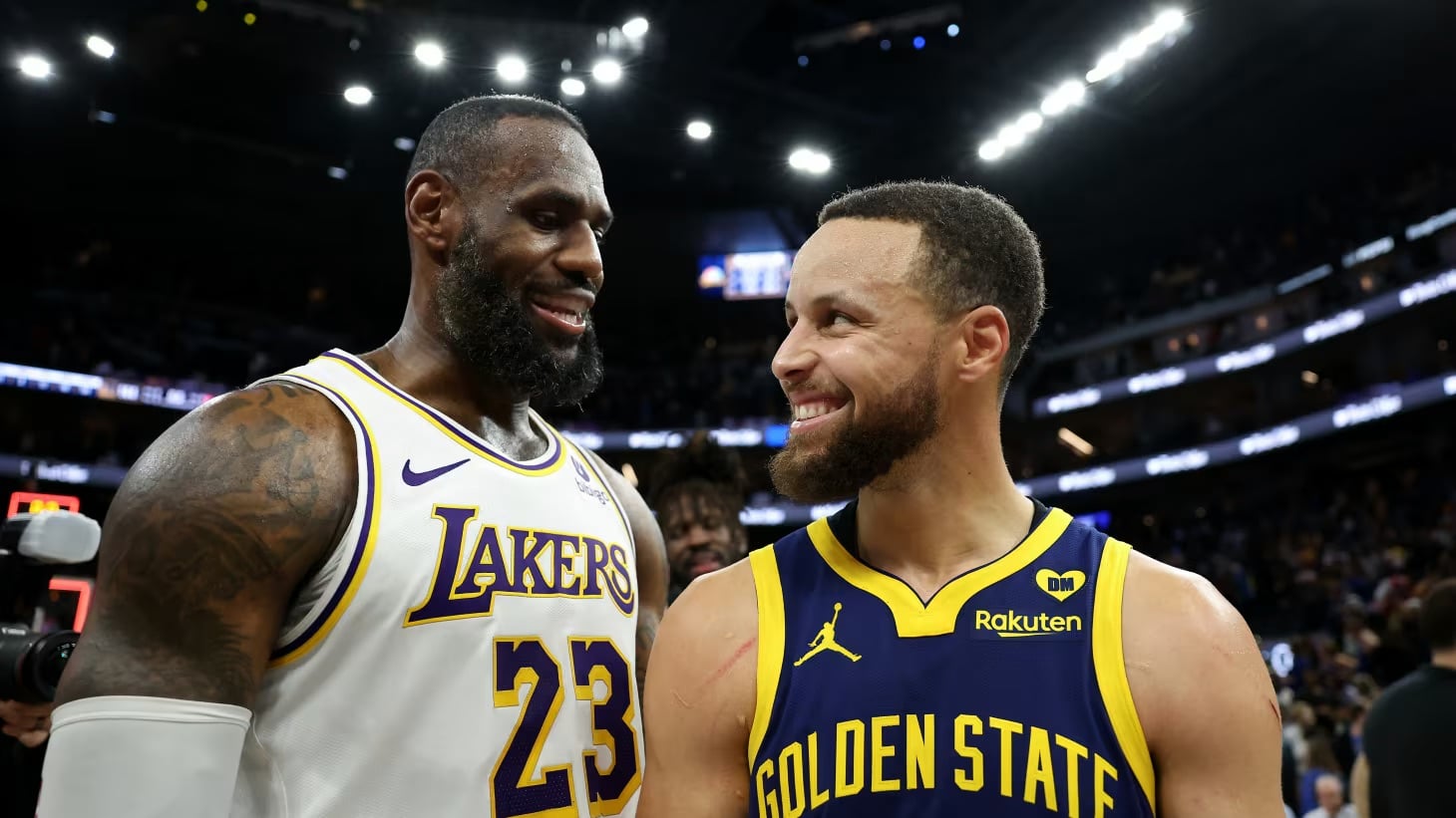 NBA/Curry、Draymond 將於今夏積極招募詹皇加盟!豪組最強「勇士三巨頭」震撼全聯盟?