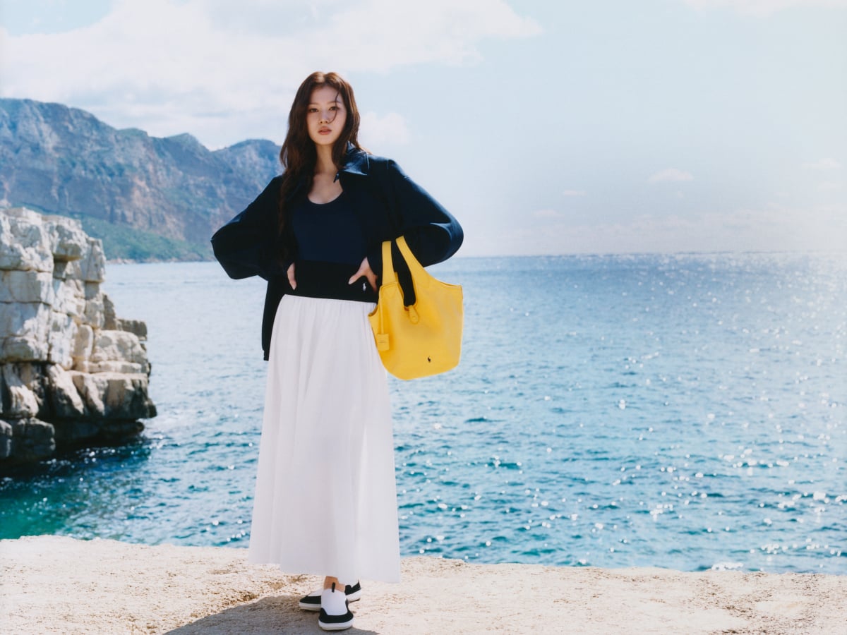 TWICE Sana 身高 164 升格 Ralph Lauren Polo Play 形象大使！「愛馬仕平替」同款包款 2 萬內入手！