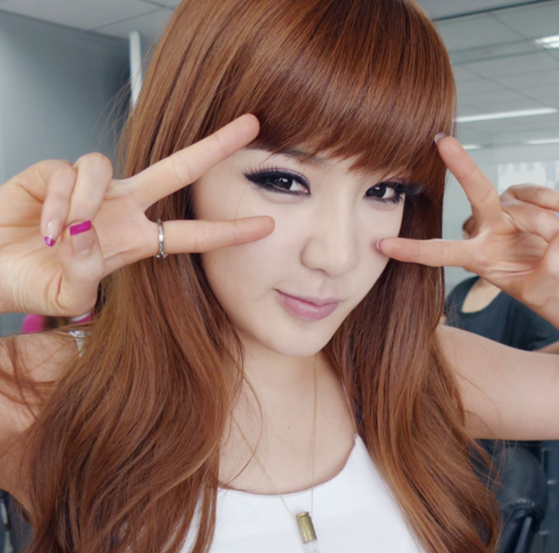 2NE1 朴春身高 165 公分、病因、YG 嗓元祖、指控 Dara 吸毒⋯8 件事快認識！