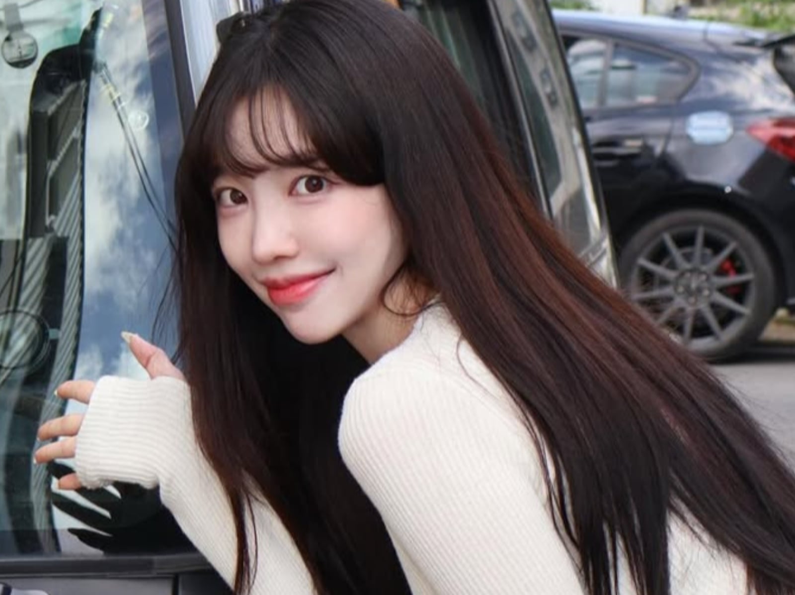 伊到怡成為小魔女啦啦限定女神！昔日女團、JYP 練習生來台改當 YouTuber！【野生抓正妹】