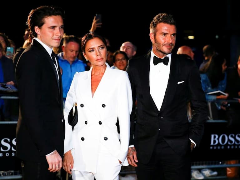 布魯克林貝克漢  Brooklyn Beckham 無視父親慶生文！甜回老婆妮可拉 IG：「我愛你女孩！」