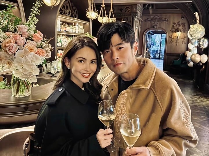 昆凌曬「周董視角」吃湯圓！手中 22K 金邊瓷碗身價曝光，網笑：「對周董算平價！」