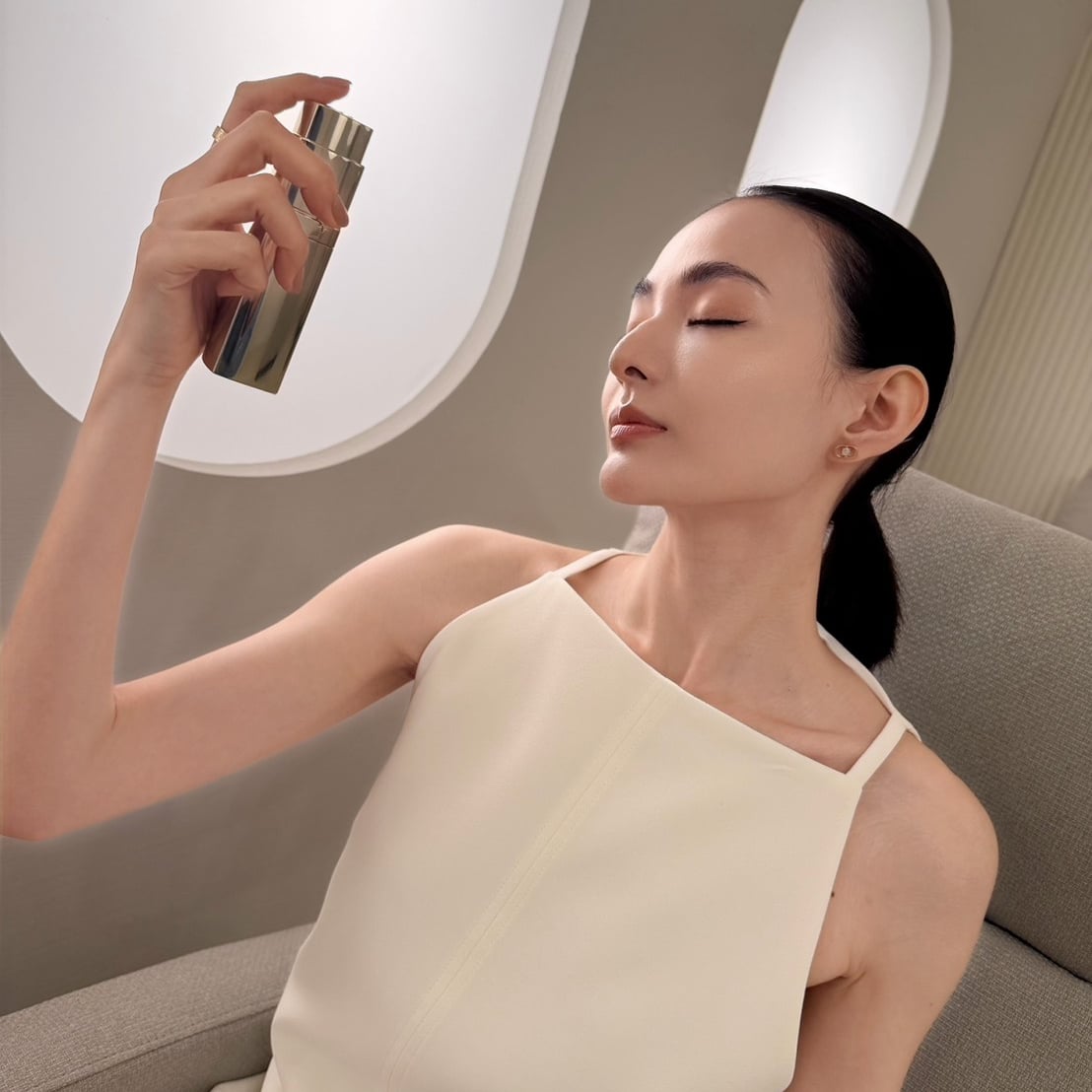 Dior－迪奧精萃再生賦活玫瑰噴霧