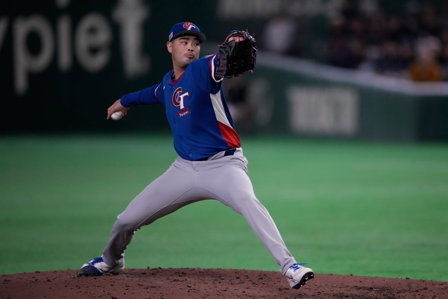 WBC／台澳大戰陳柏毓挨轟難過自責哭了！古林睿煬「一暖心舉動」被網友讚爆！