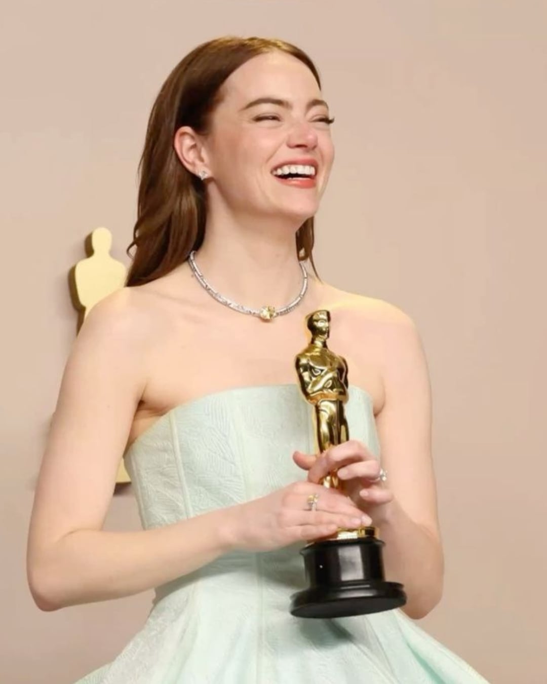 艾瑪史東金句狂轟全網！「與眾不同不是負擔」⋯13 句話療癒高敏感人必看！