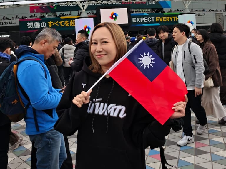 2026 WBC 世界棒球經典賽台灣球迷各地集氣!Mavis 瑪菲司霸氣放話:「請雞排!」