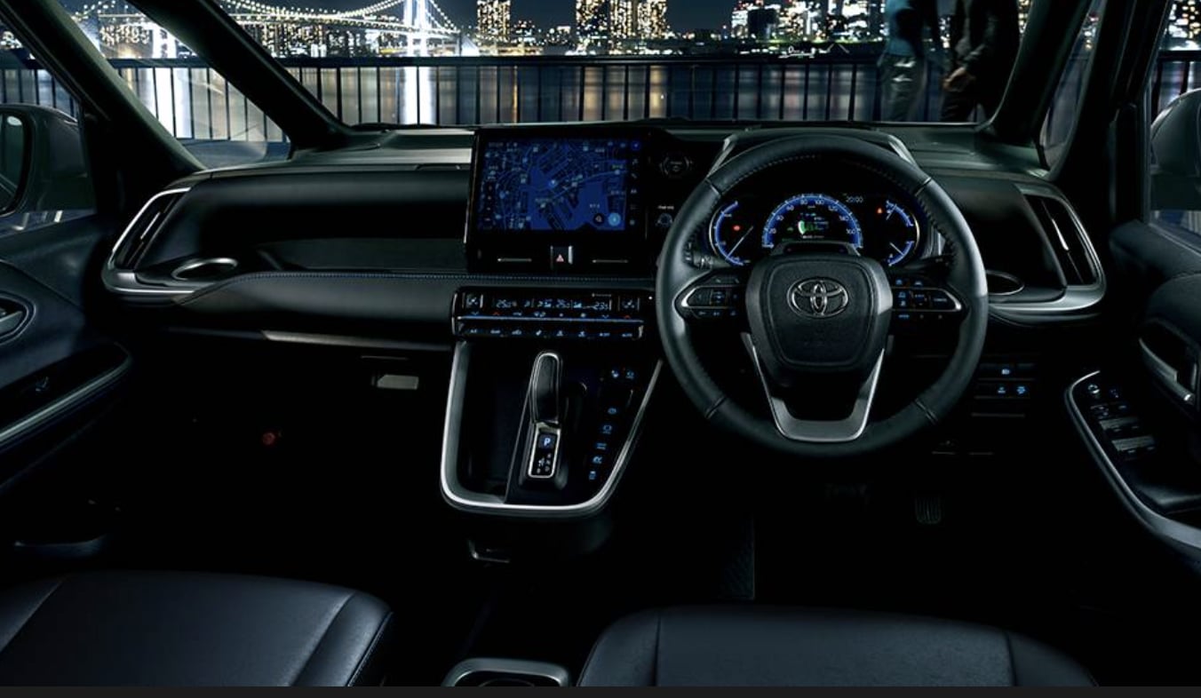 豐田 Noah、Voxy 大改款春季登場！停止接單、廢除汽油車版本，售價恐漲 45%！