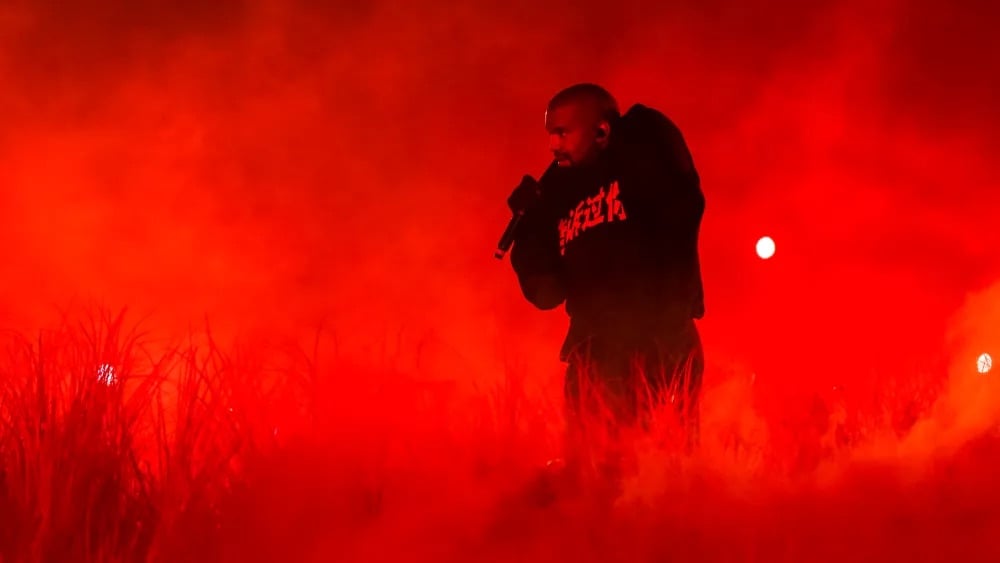 Kanye West 睽違 5 年重返洛杉磯開唱？「YE：Homecoming」4 月登場，演唱會資訊搶先看！