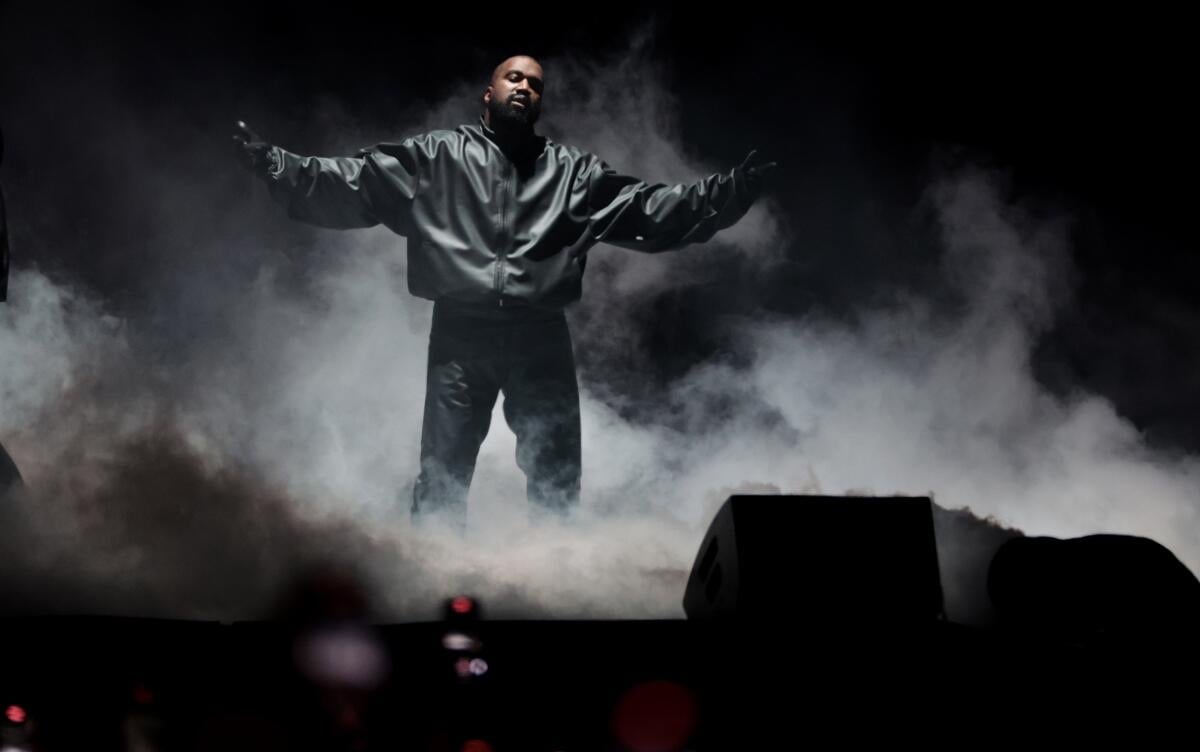 Kanye West 睽違 5 年重返洛杉磯開唱？「YE：Homecoming」4 月登場，演唱會資訊搶先看！