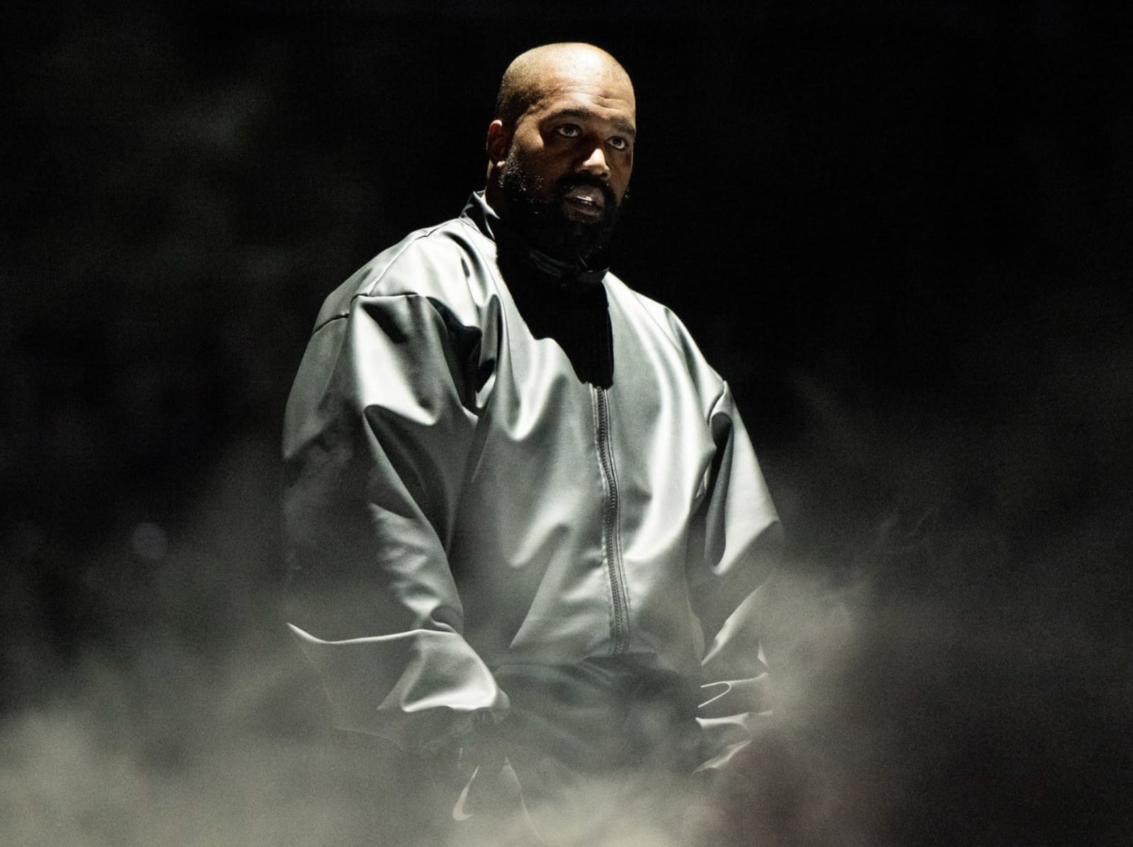 Kanye West 睽違 5 年重返洛杉磯開唱？「YE：Homecoming」4 月登場，演唱會資訊搶先看！