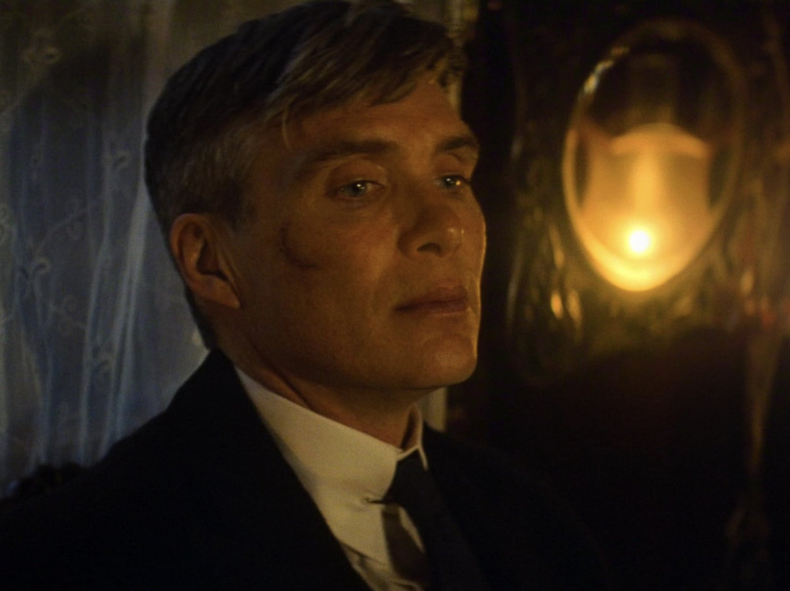 《浴血黑幫：不朽傳奇》席尼墨菲 Cillian Murphy 親自警告劇透者小心！喊話觀眾：「奉剃刀黨之命！」