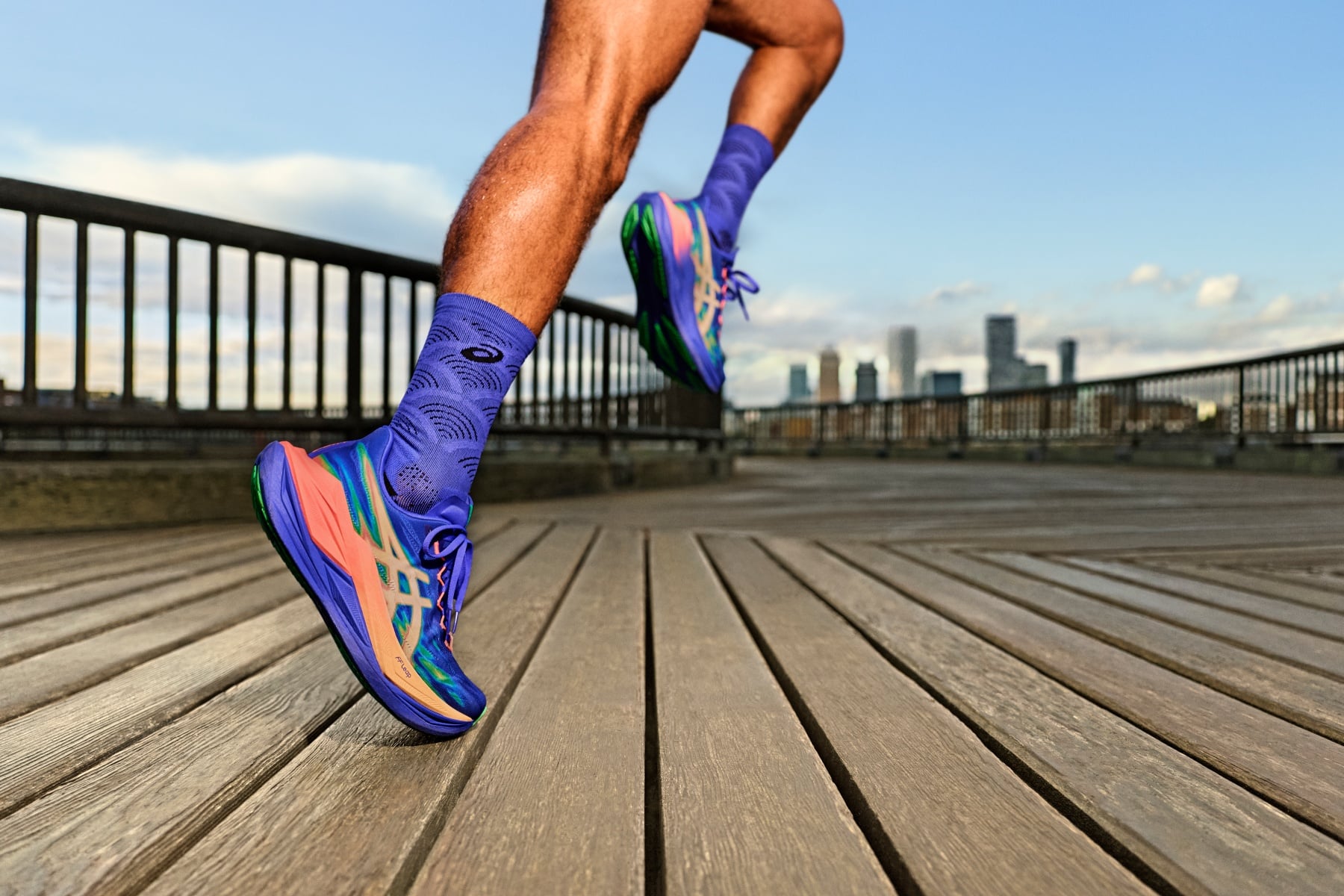 ASICS SUPERBLAST 3 超彈力跑鞋全面升級！首次導入 FF LEAP 中底泡棉、3 款配色齊發！