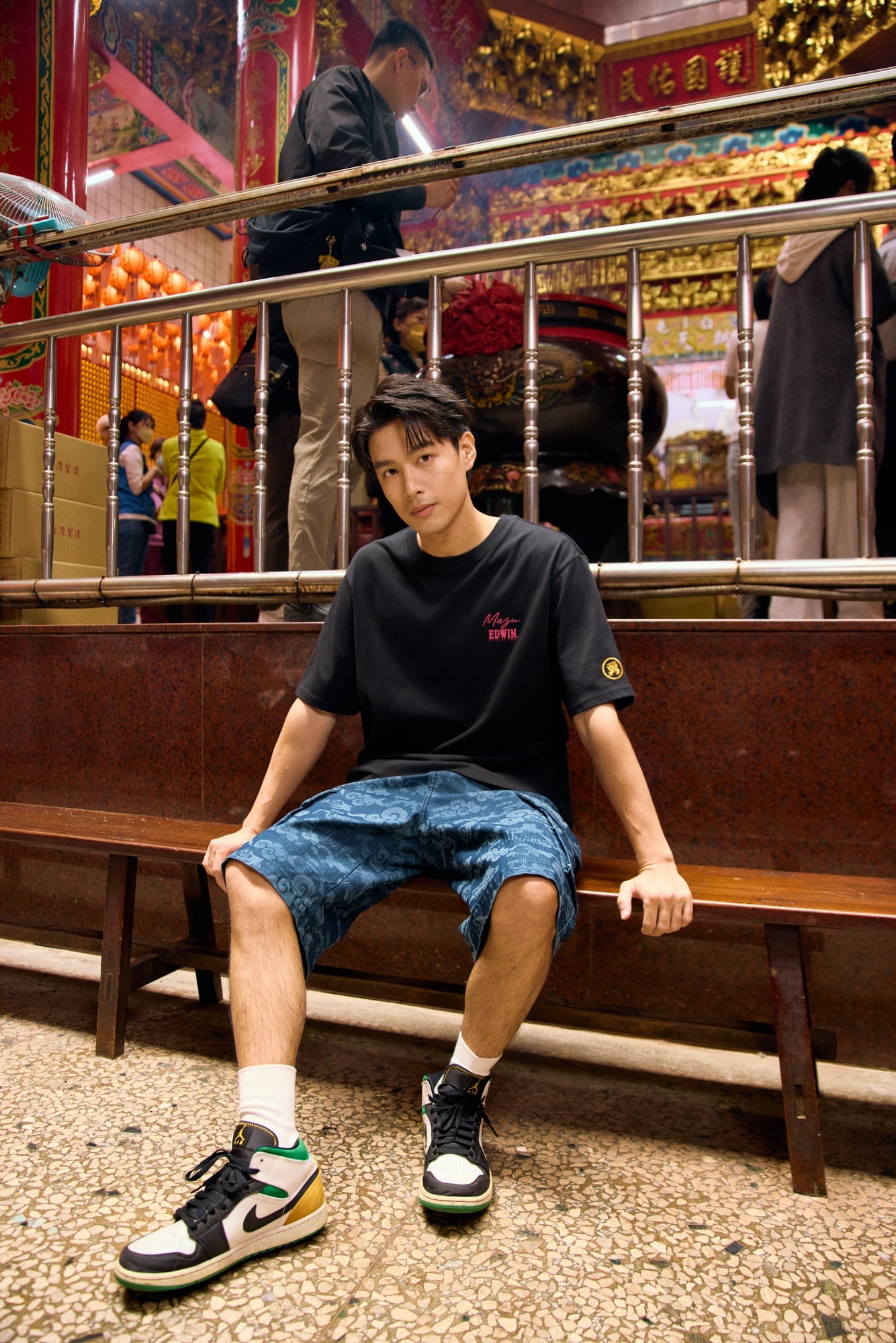 EDWIN × 白沙屯媽祖聯名回歸！粉紅超跑、虎爺童裝首登場，金箔悠遊卡貼被封隱藏版必收！