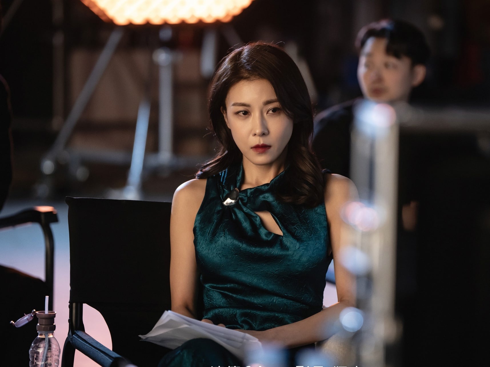 河智苑身高 167 纖細身材現身新劇記者會！筷子腿太細韓媒直呼：「像一折就斷！」