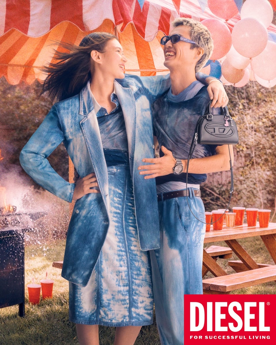 DIESEL 創意總監 Glenn Martens 再出招！2026 春夏「AI 災難現場」穿搭指南一次看！