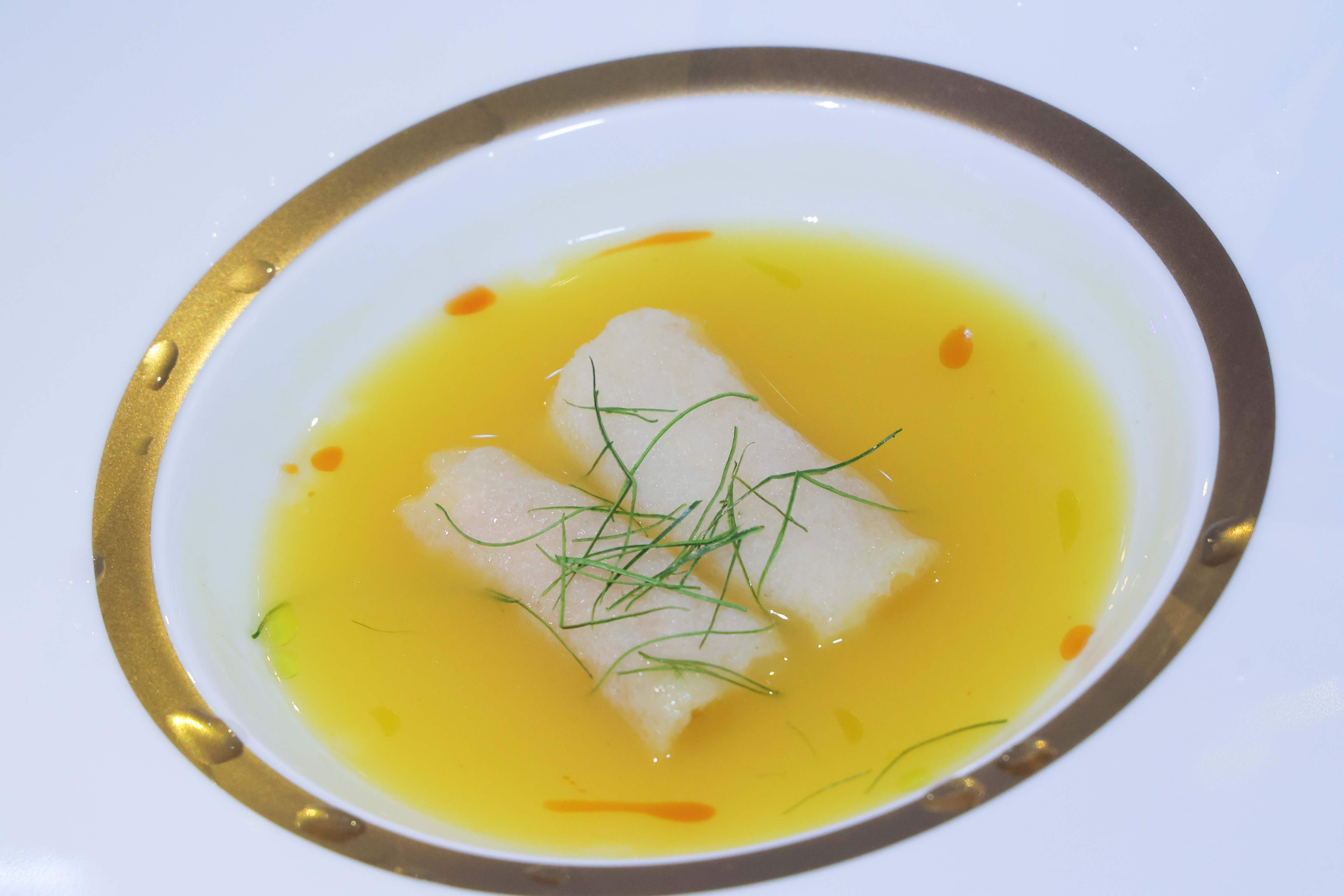 澳門新濠天地必玩必看｜《夢幻之門》Daniel Arsham 是誰、水舞間門票、米其林餐廳、摩伯斯建築旅遊全攻略！