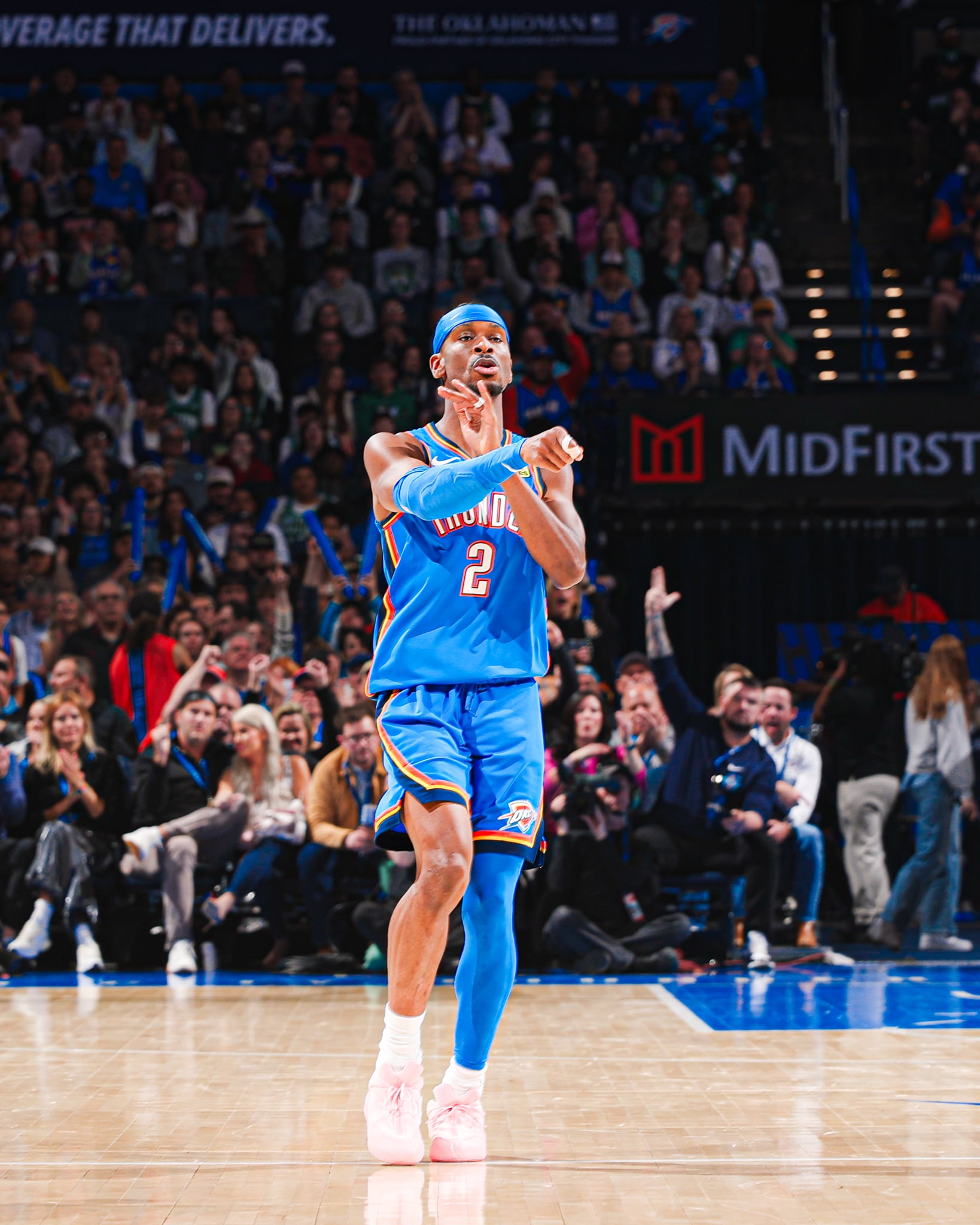 NBA／SGA 正式超越張伯倫寫下歷史第一紀錄！連續 127 場突破 20 分展現可怕主宰力！