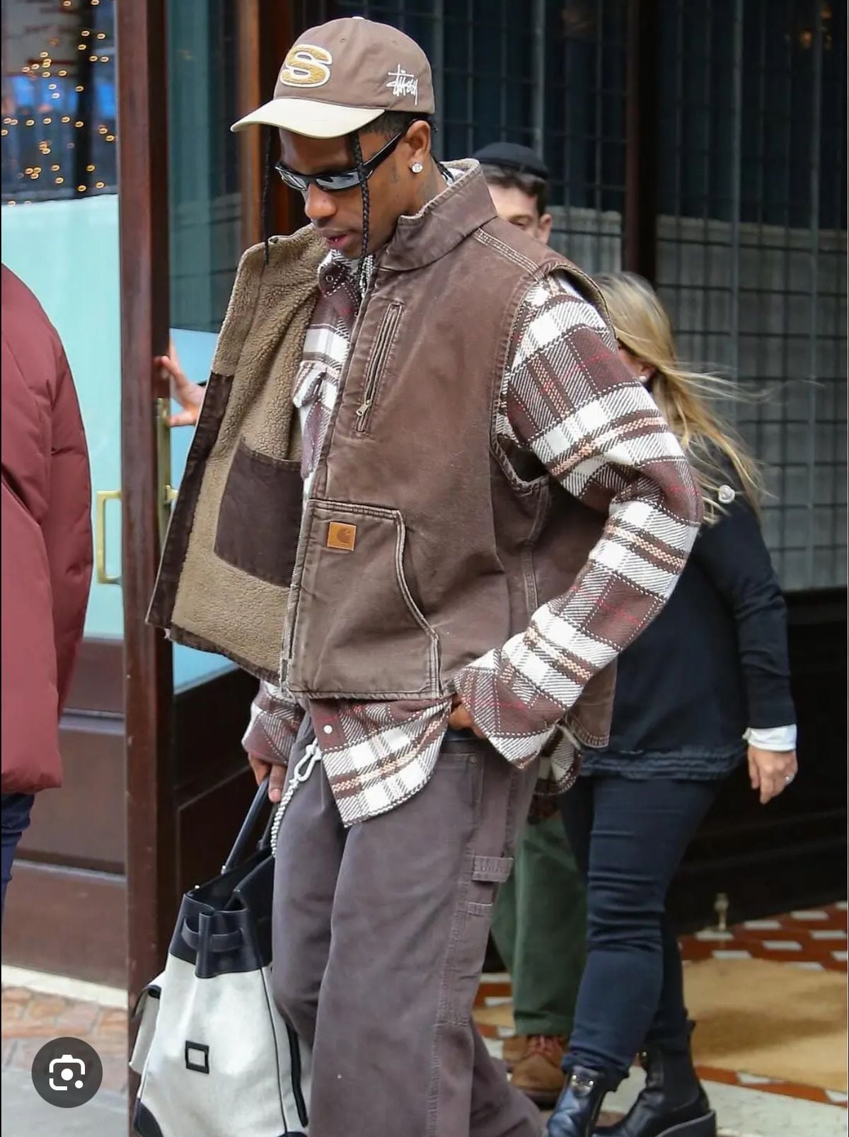 ESO 瘦子也愛的 Carhartt WIP 底特律夾克為何是經典？130 年工裝品牌歷史一次看懂