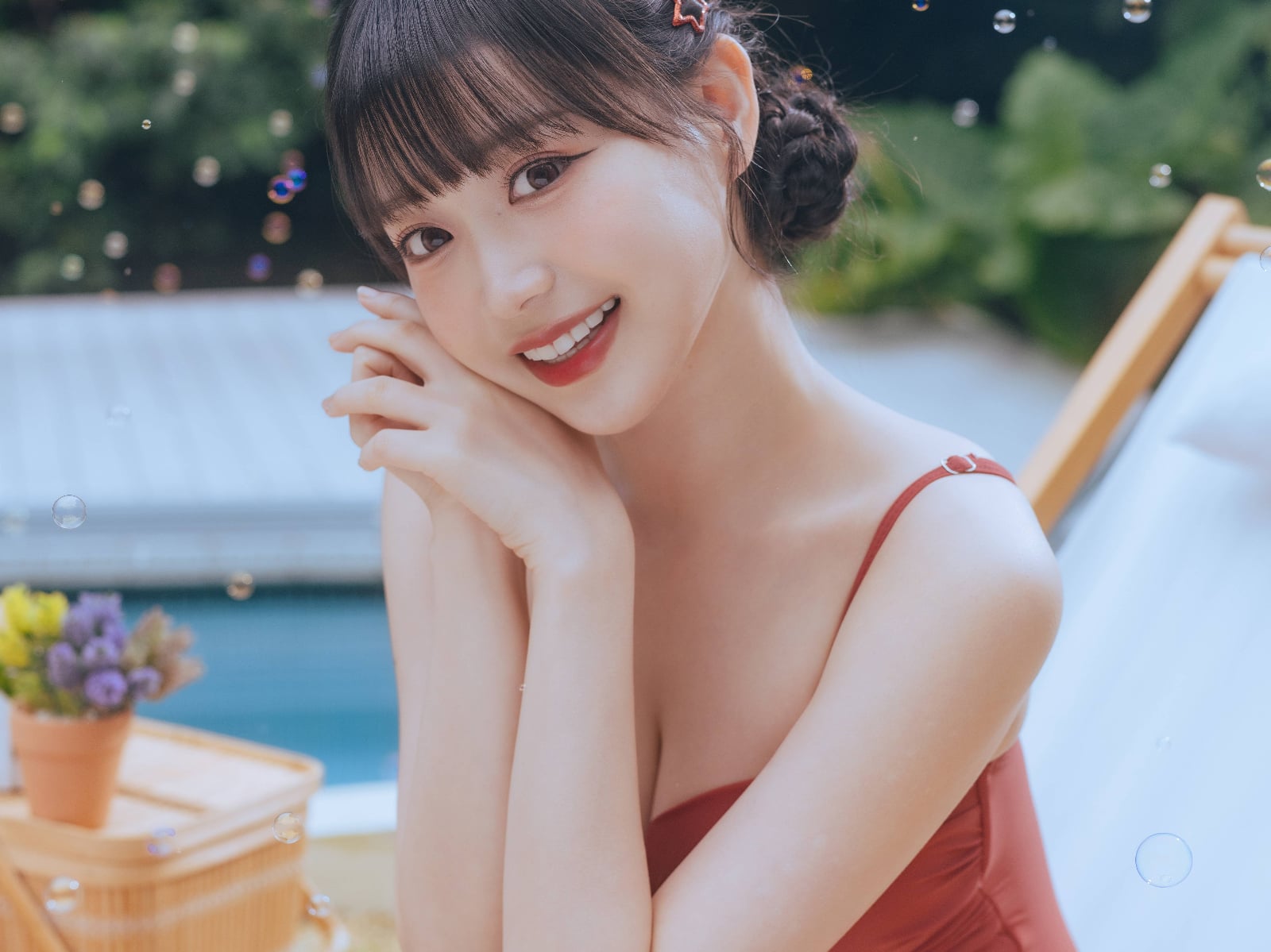 中信兄弟 Passion Sisters 啦啦隊邊荷律首本寫真《荷止微甜》驚喜加碼！台北實體簽書會夢幻聯動峮峮！