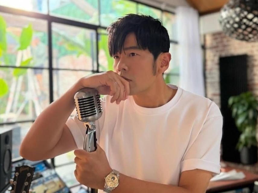 周杰倫新專輯即將釋出！MV 全程親自操刀崩潰噴：「林老師勒！」