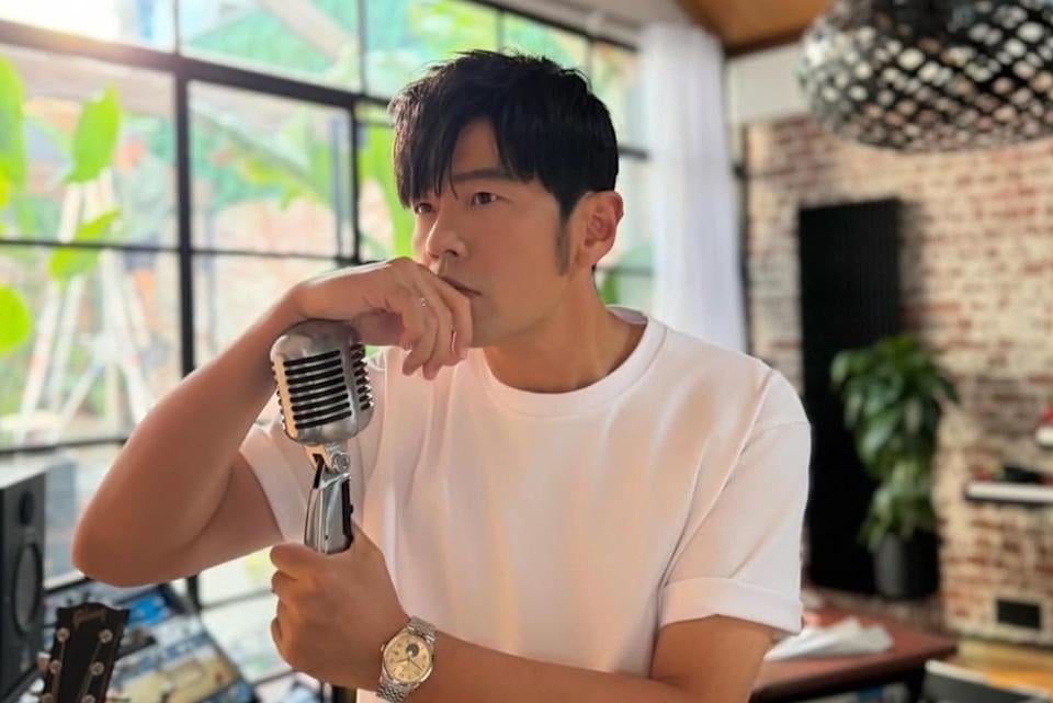 周杰倫新專輯即將釋出!MV 全程親自操刀崩潰噴:「林老師勒!」