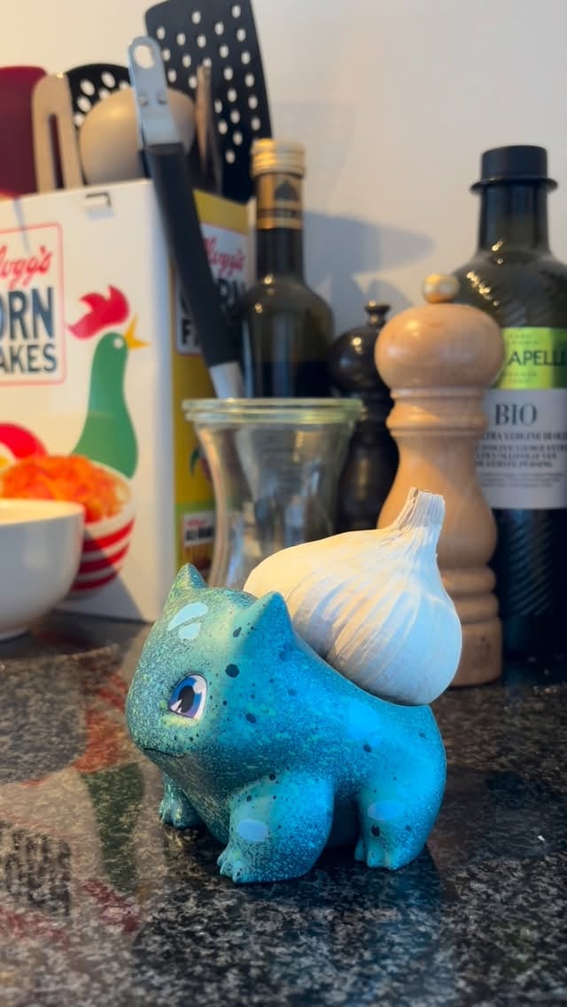 寶可夢妙娃種子公仔神用法曝光！網友：「我需要這個酷東西！」