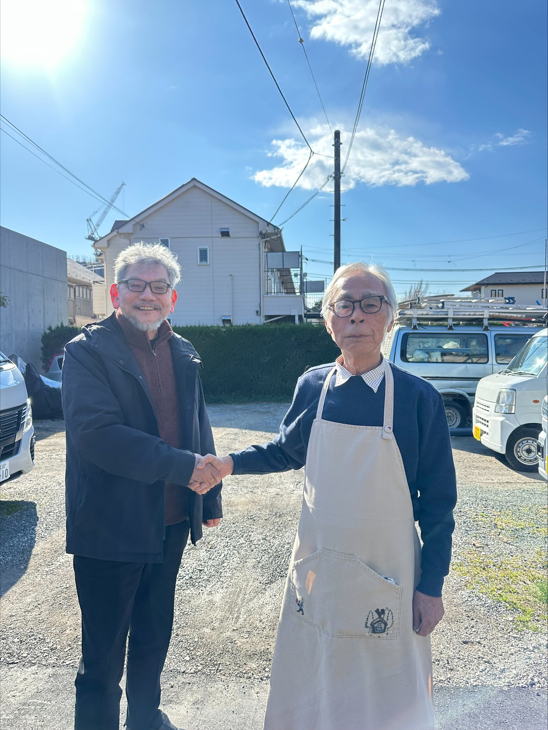 動畫大師同框！庵野秀明拜訪宮崎駿，時隔一年再度會面握手道別，讓網友感動不已！