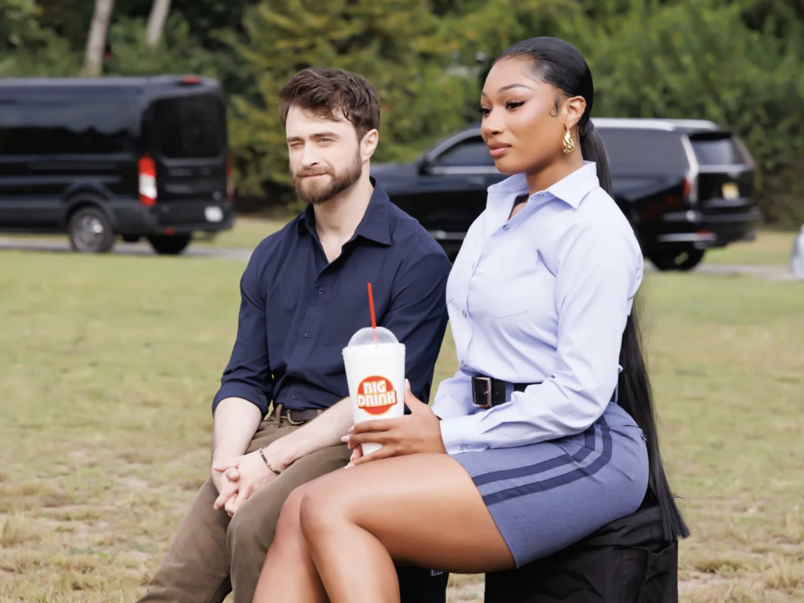 網站臉書：丹尼爾雷德克里夫 Daniel Radcliffe 雙作齊發！百老匯《每一件美好的事》口碑炸裂、新劇搭檔梅根尤物！