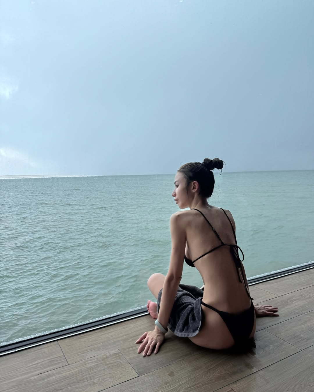 《黑澀會》「筱婕」張甯兒  IG 鋪比基尼照！骨感身材引網驚：「瘦到認不出來！」