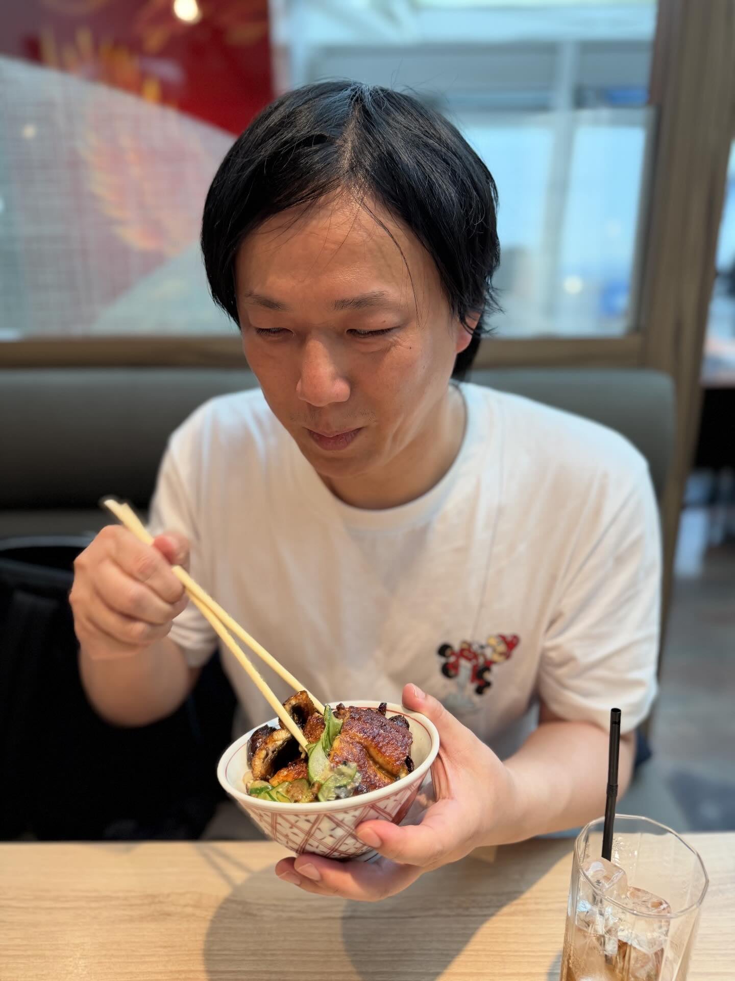 蕭煌奇自嘲吃魚可以顧眼睛！網友笑翻：「老師不要送我下地獄⋯」