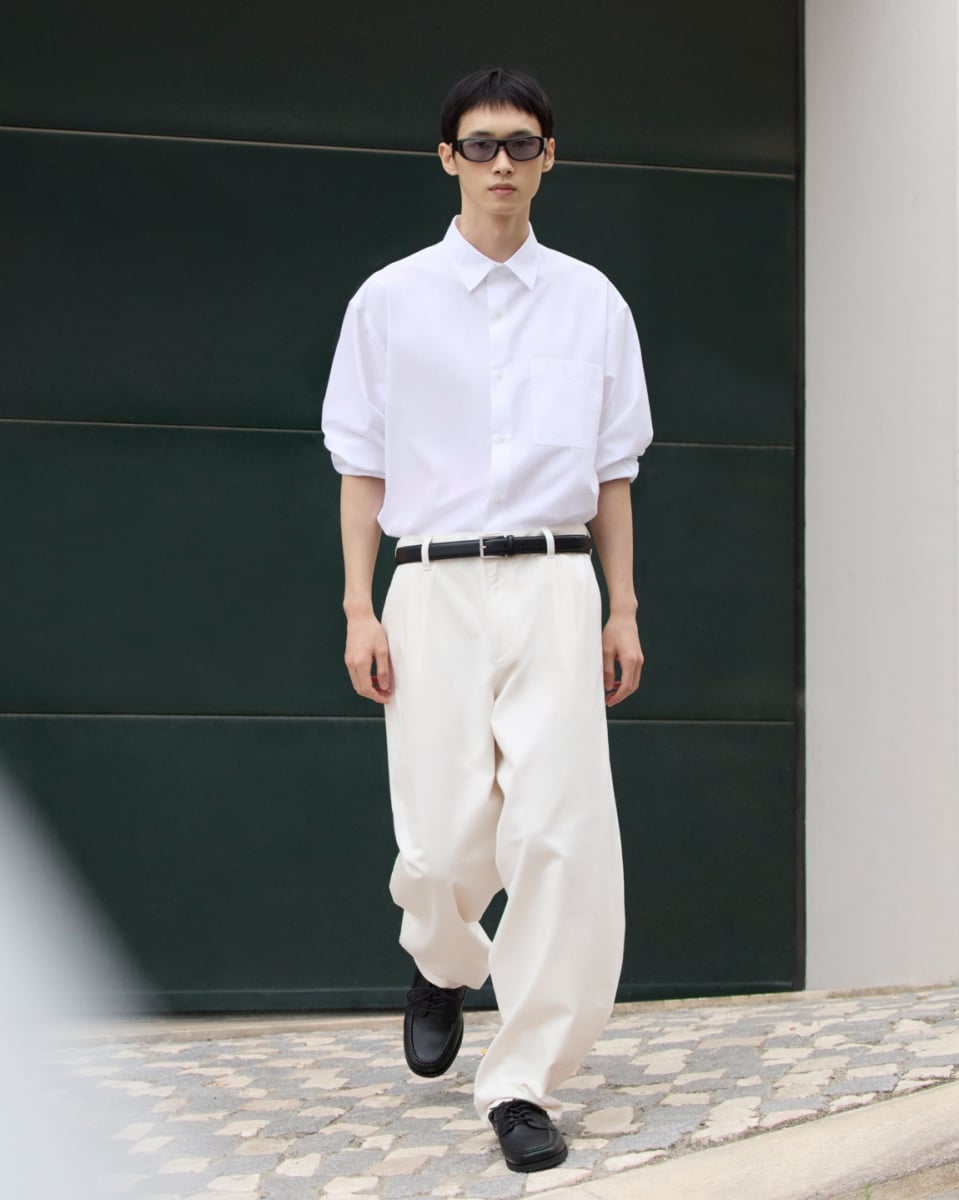 許光漢演繹 UNIQLO 2026 夏季穿搭！膝下寬版  Jorts 牛仔短褲掀新風潮、JW ANDERSON 聯名撞色 T 恤必收！