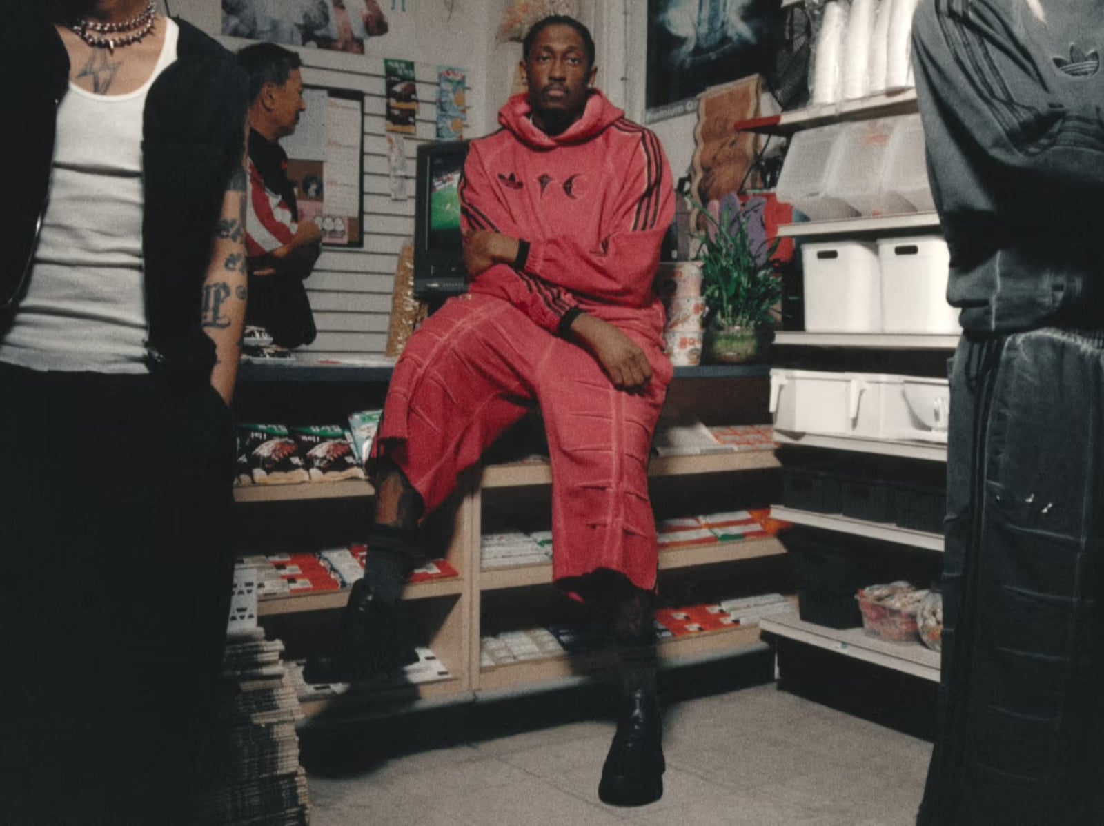 adidas × Thug Club 第二波聯名繼續帥炸！NBA 球星 J-Dub 親自演繹，叛逆風格服飾與 3 款限定鞋款即將開賣！