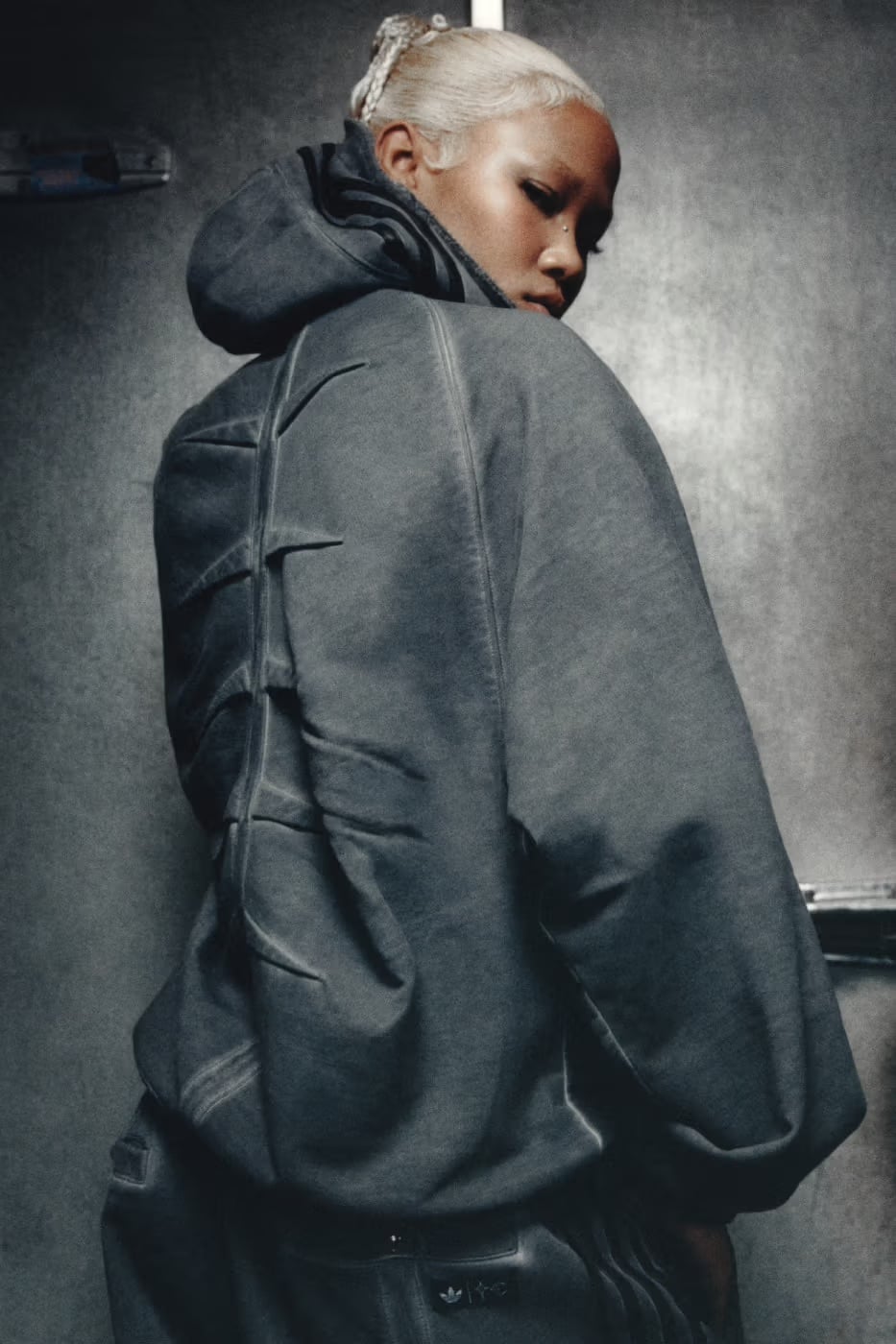 adidas × Thug Club 第二波聯名繼續帥炸！NBA 球星 J-Dub 親自演繹，叛逆風格服飾與 3 款限定鞋款即將開賣！