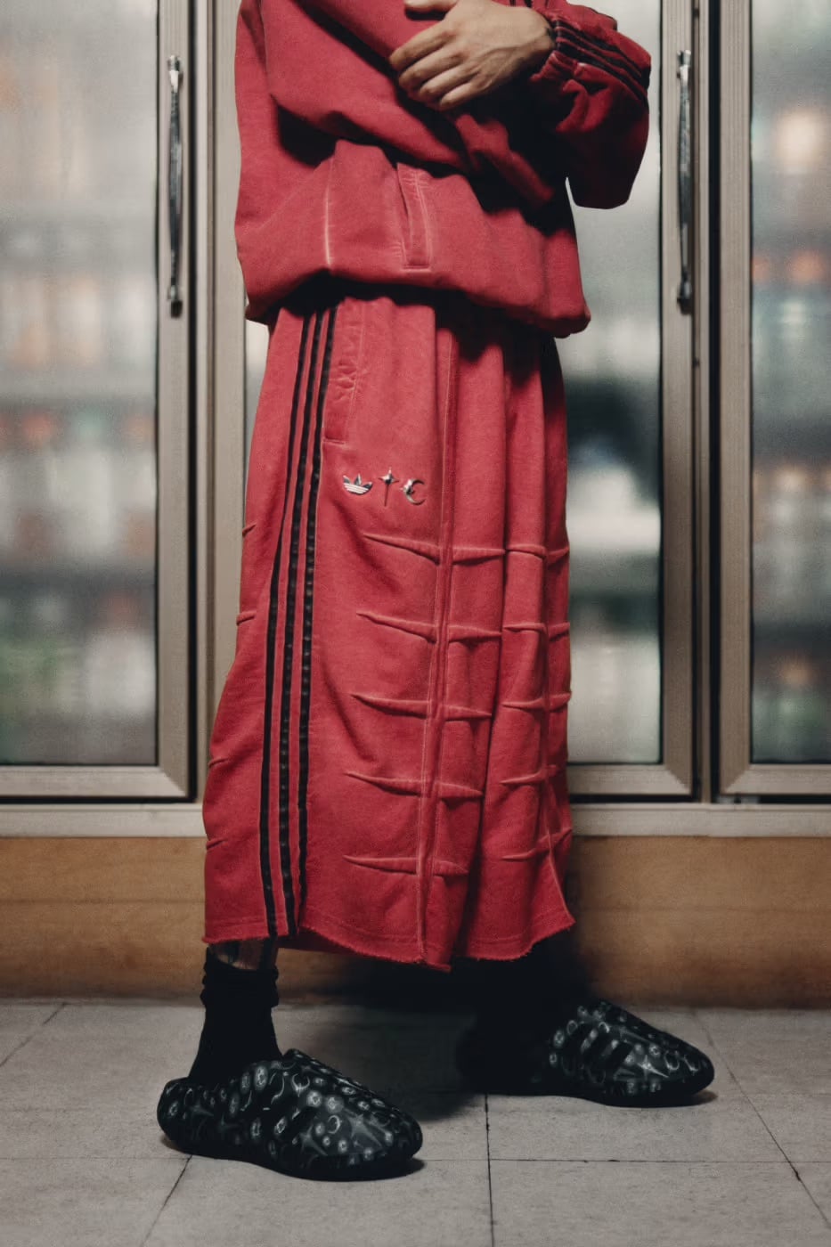 adidas × Thug Club 第二波聯名繼續帥炸！NBA 球星 J-Dub 親自演繹，叛逆風格服飾與 3 款限定鞋款即將開賣！