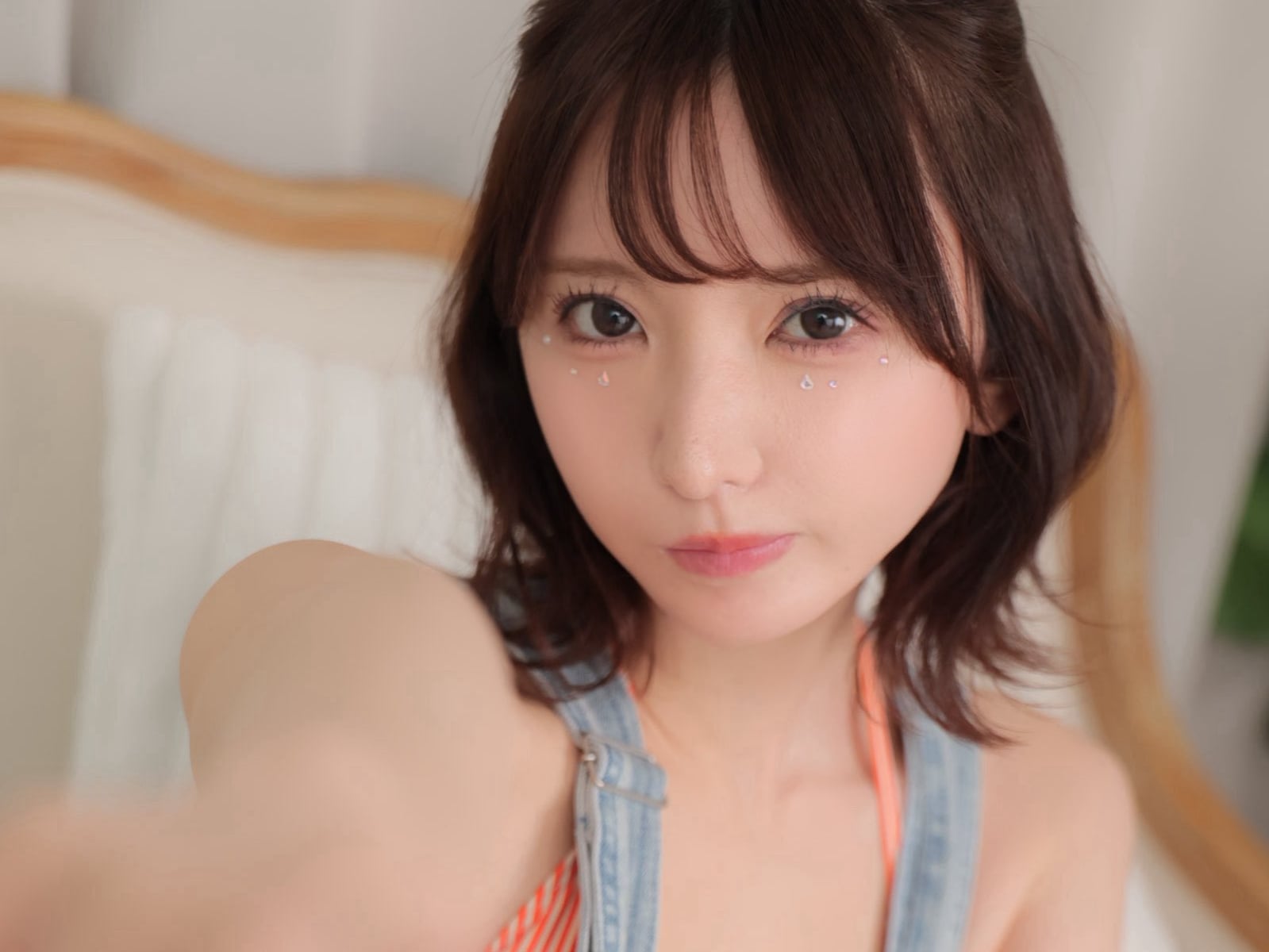 新妻優香 CK 辣照引爆百萬瀏覽！Madonna 逆天童顏女優美到 AI  辨識失敗！【老司J開車】