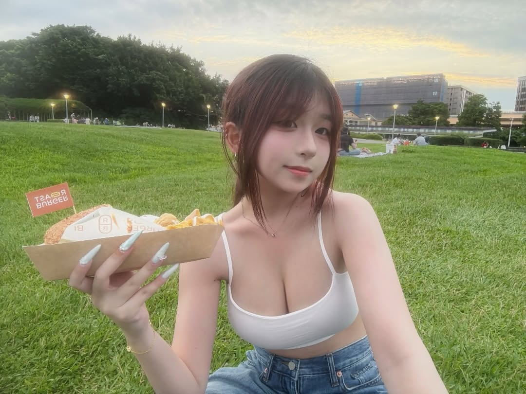 卡牌店員河豚是誰？IG 知名遊戲網紅、不是 AI 是真人⋯一篇認識！