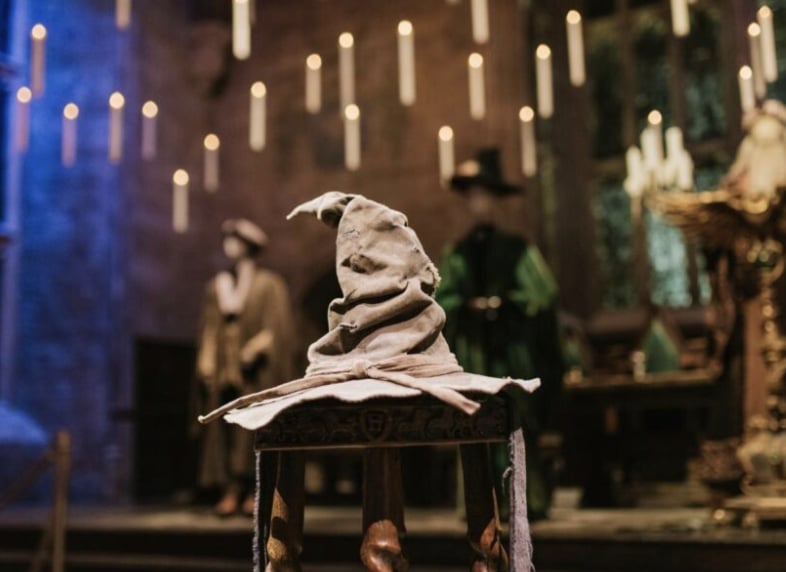 《哈利波特：神秘的魔法石》公映 25 週年限定活動！東京影城推「霍格華滋邀請函」讓粉絲親自入學體驗魔法世界！