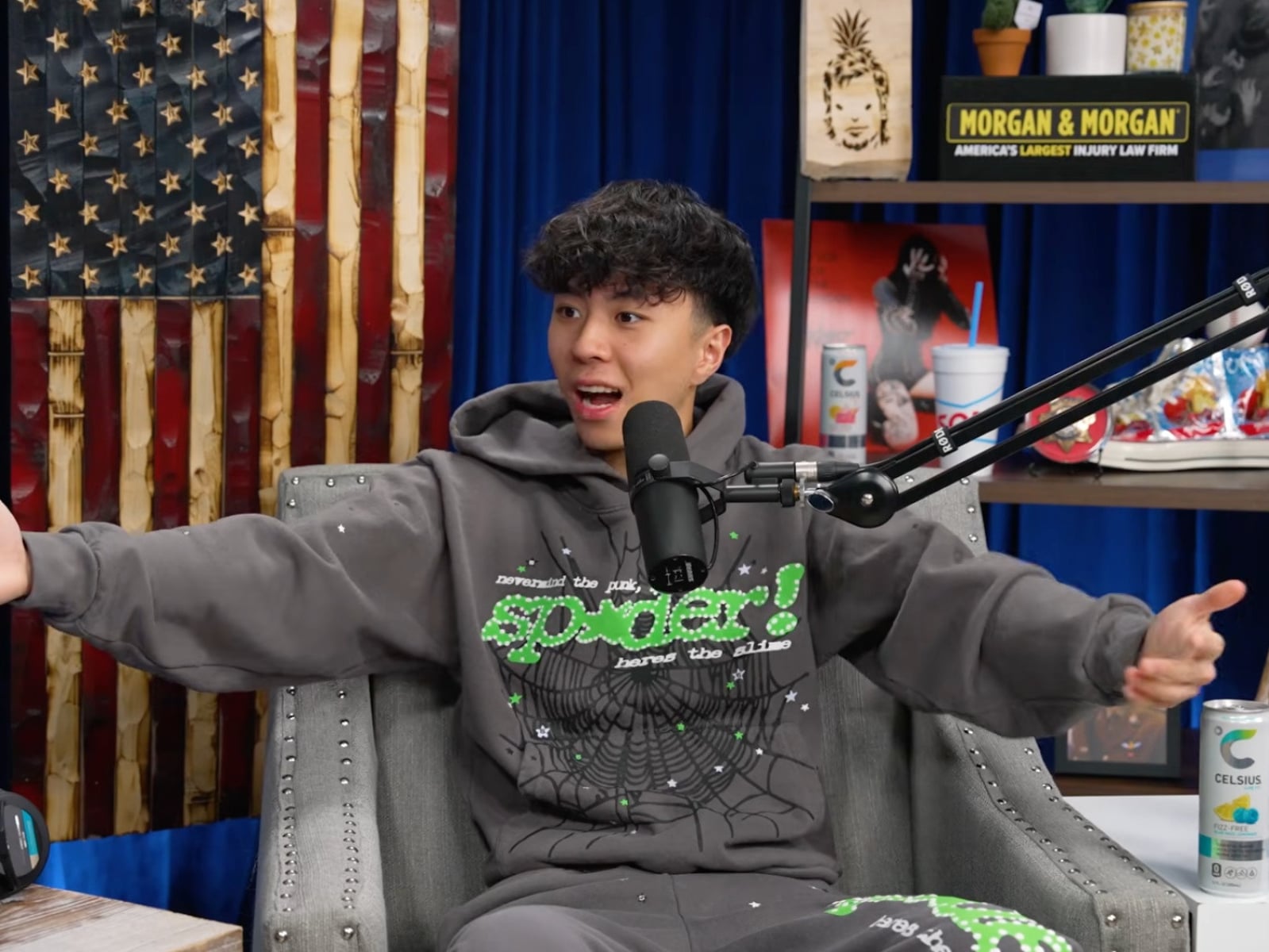 Ray 公開自豪與周杰倫來自同所高中！大讚對方「他是一名傳奇！」