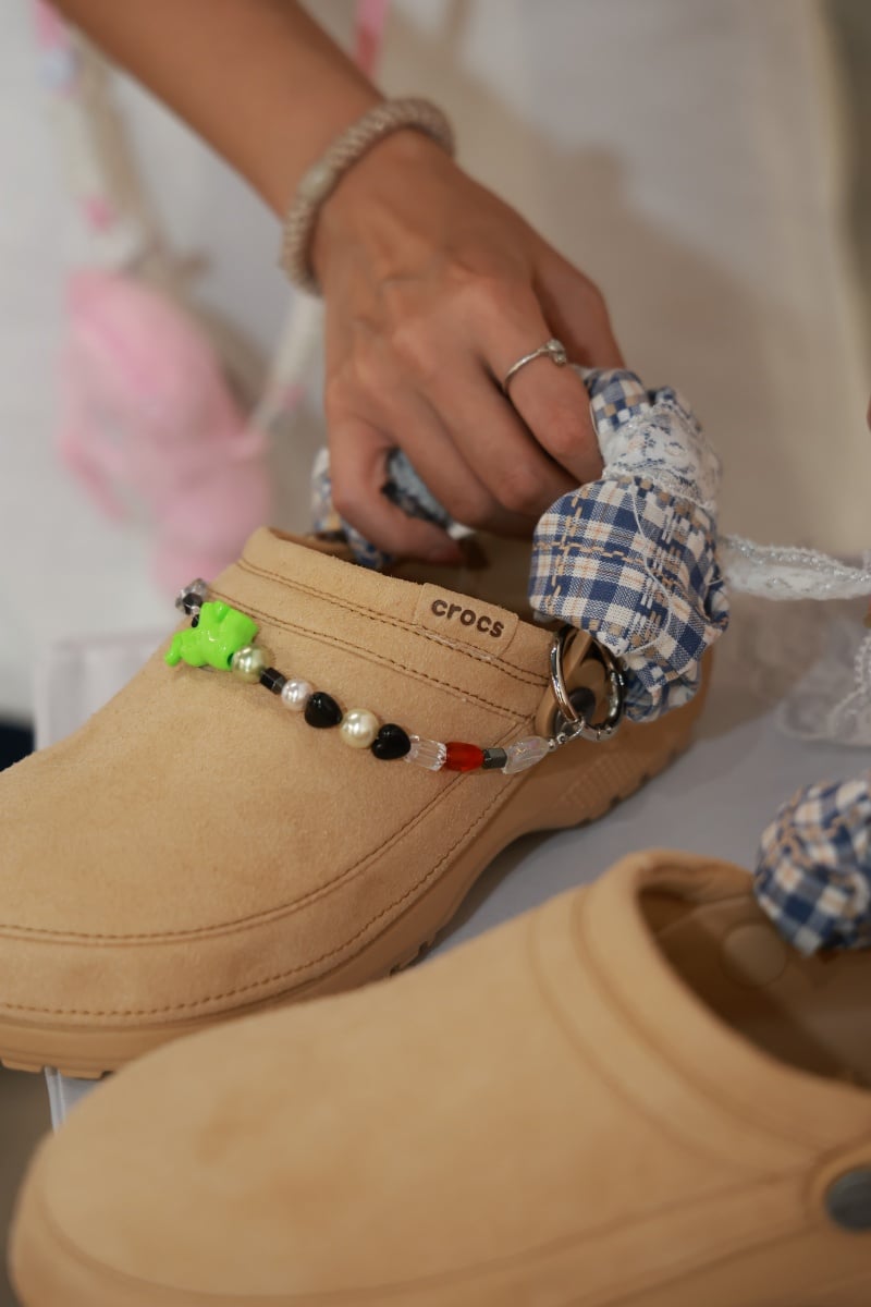 CROCS Crafted 互動工坊亮點回顧！4 款大地色系釋出、舒適升級質感玩家必備！