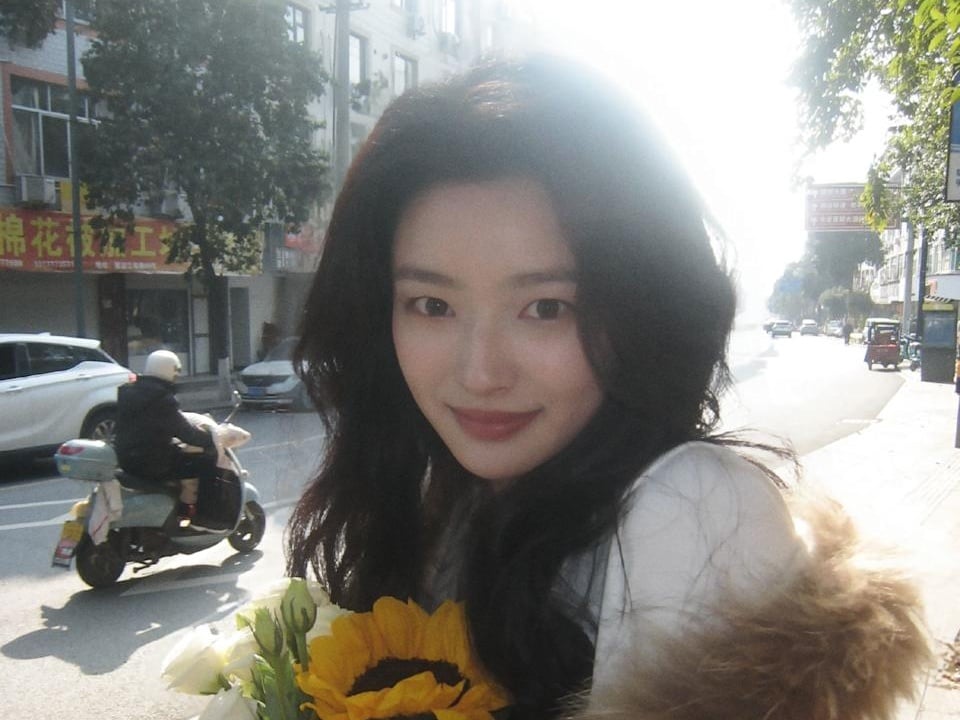 徐若晗驚爆耍大牌！《玉簟秋》片場冷臉催促表情引網批：「素質堪憂！」