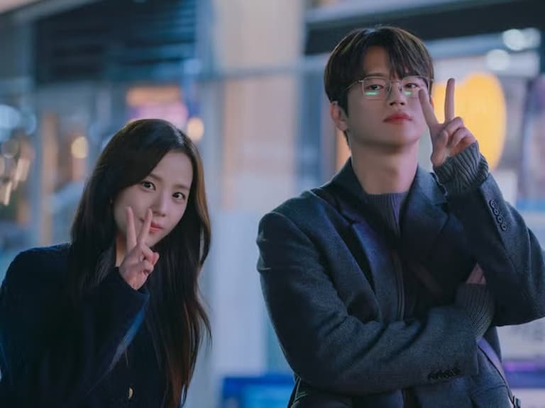 《訂閱男友》Jisoo、徐仁國未公開劇照曝光！影迷狂讚：「這對 CP 太有感覺！」