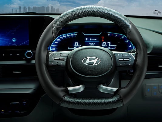 Hyundai 變形方向盤專利曝光！可自由切換握把設計掀熱議！