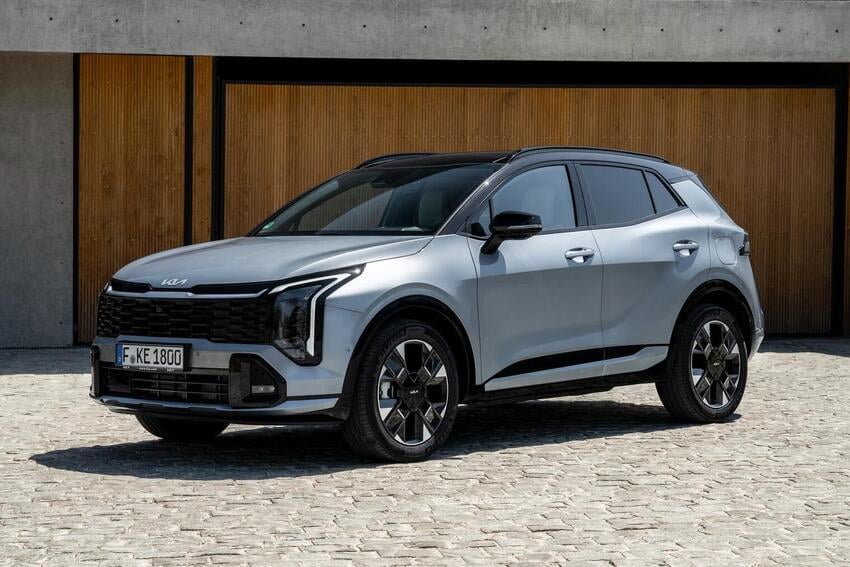 Kia Sportage 小改款登台時間曝光!全新前臉設計進化、油電混合動力引熱議!