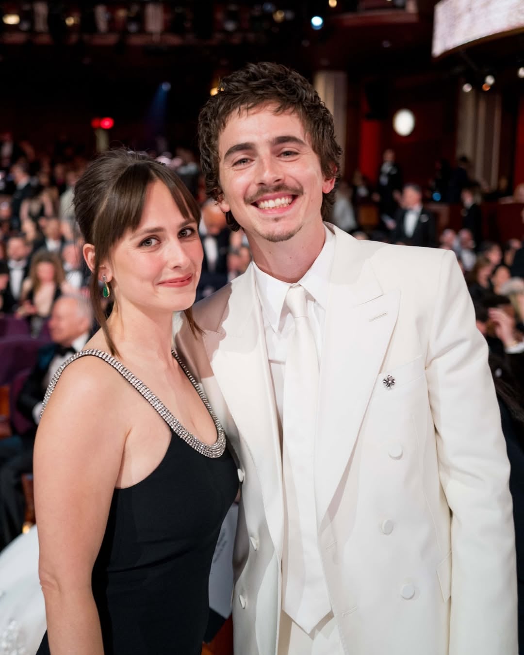 提摩西夏勒梅姊姊和凱莉詹娜不合？