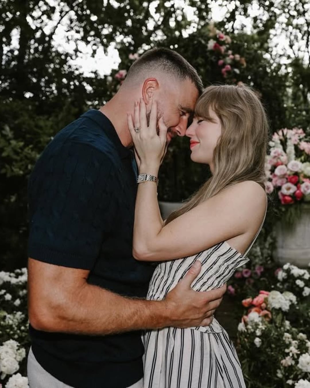 泰勒絲 Taylor Swift、Travis Kelce 傳出結婚後將隱居！粉絲哀嚎：「我們日子怎麼過？」