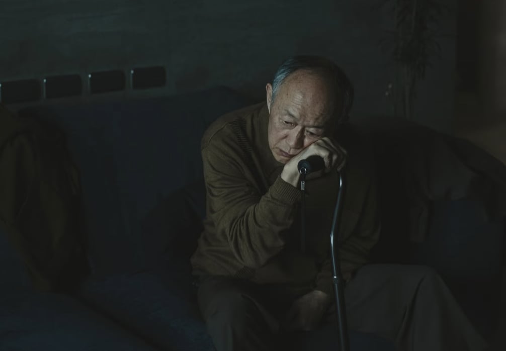 《深度安靜》金士傑入圍金馬男配角！60 歲迎雙胞胎、獸醫系出身的戲劇大師私生活大公開