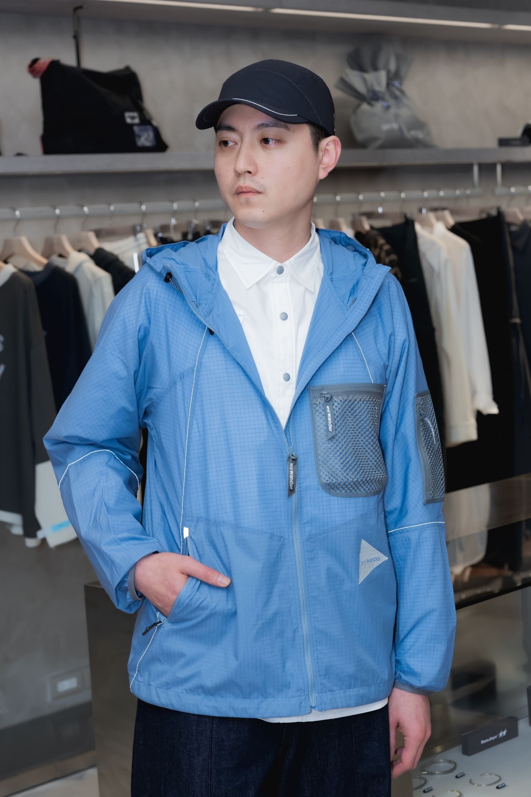 信義區男士「荷包集體淪陷」！新光三越 SKM MEN’S 全台首創「潮流選物層」，2026 初夏購物節回饋超標，帥到連女友都想搶著逛，把心儀已久的帥氣帶回家！