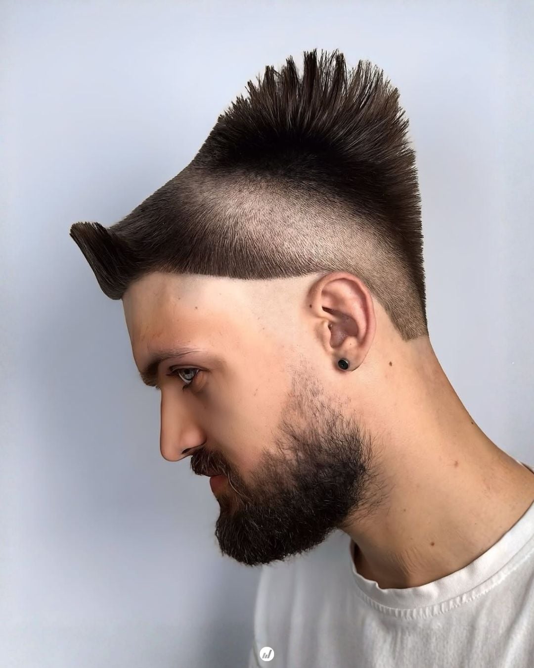 比剪壞更可怕!波蘭髮型師 Bohdan Vasylkov 刻意設計「跳脫框架怪髮型」於網路爆紅!